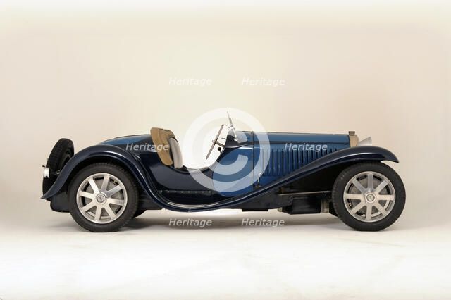 Bugatti type 55 1932. Artist: Simon Clay.