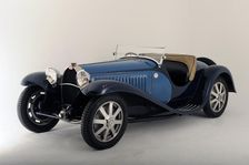 Bugatti type 55 1932. Artist: Simon Clay