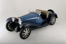Bugatti type 55 1932. Artist: Simon Clay