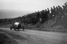 Bugatti Brescia competing in the Essex Motor Club Kop Hillclimb, Buckinghamshire, 1922. Artist: Bill Brunell