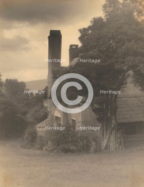 Building, 1918-1920s. Creator: Eunice Harriett Garlick.