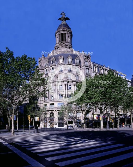 Building of the Insurance Company 'La Union y el Fenix', 1931, on the corner of Paseo de Gracia a…
