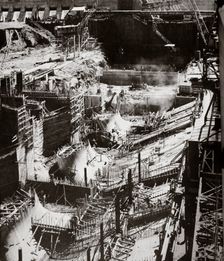 Building the Fort Loudon Dam, Tennessee, USA, early 1940s. Creator: Unknown