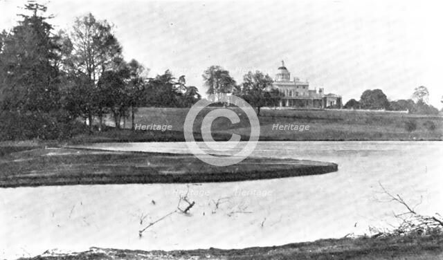 Built by a grandson of the founder of Pennsylvania: the house of the new Stoke Poges golf club, 1909 Creator: Unknown.