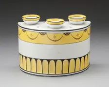 Bulb Pot with Cover (one of a pair), England, 18th/19th century. Creator: Unknown