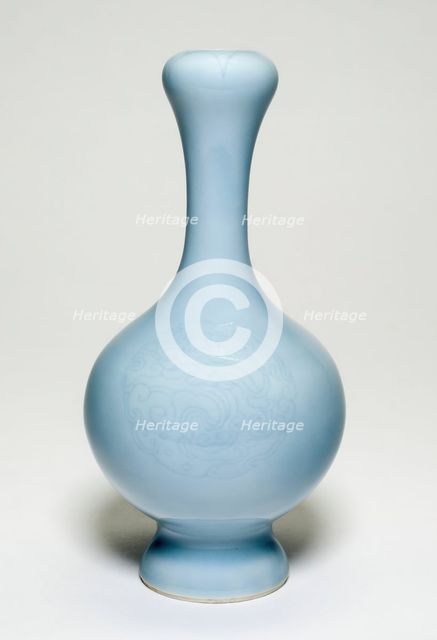 Bulbous-Shaped Vase and Dragon Design, Qing dynasty, Qianlong reign mark and period (1736-1795). Creator: Unknown.
