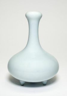 Bulbous-Shaped Vase, Qing dynasty (1644-1911), Qianlong reign mark and period (1736-1795). Creator: Unknown