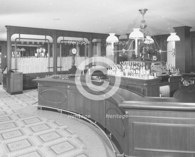 Bull and Bear, Waldorf-Astoria, 49th St. and Lexington, New York, 1960. Creator: Gottscho-Schleisner, Inc.