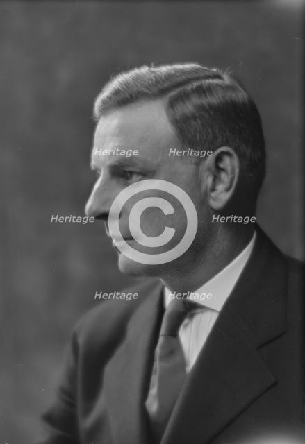 Bull, Charles, Mr., portrait photograph, 1916. Creator: Arnold Genthe.