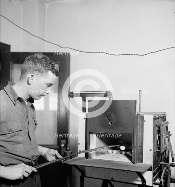 Bureau of Mines, Dept. of Int., between 1910 and 1920. Creator: Harris & Ewing.