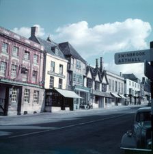 Burford, Oxfordshire, c1955. Creator: Arthur Charles Kirby Ware