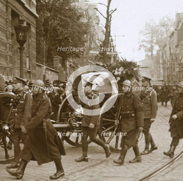Burial of Edith Cavell, Brussels, Belgium, 1915. Artist: Unknown.