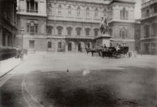 Burlington House Courtyard, c1902. Creator: Unknown