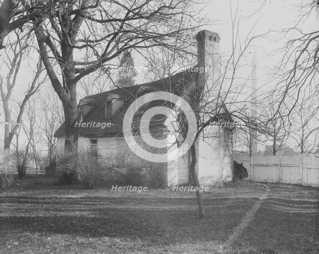 Burn's cottage (earliest building on site of D.C.), between c1889 and 1894. Creator: Frances Benjamin Johnston.