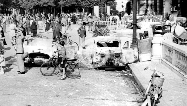 Burned out cars, Place de la Concorde, liberation of Paris, August 1944. Artist: Unknown