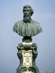 Bust of Benvenuto Cellini (1500-1571), Italian sculptor, Ponte Vecchio, Florence, Italy, 1901 (2000) Creator: LTL