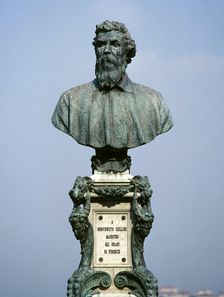 Bust of Benvenuto Cellini (1500-1571), Italian sculptor, Ponte Vecchio, Florence, Italy, 1901 (2000) Creator: LTL