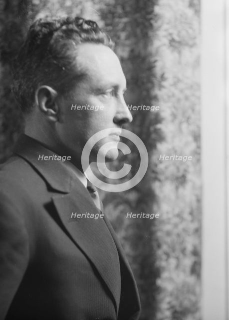 Byrd, Richard Evelyn, Commander, portrait photograph, 1928 May 9. Creator: Arnold Genthe.