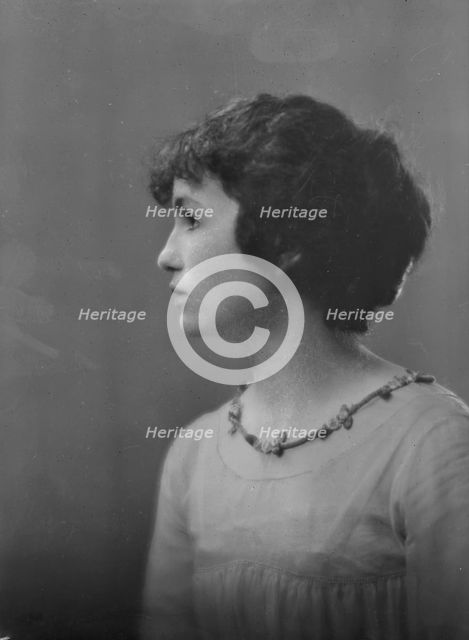 Byrne, H., Miss, portrait photograph, 1917 June 5. Creator: Arnold Genthe.
