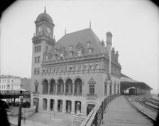 C. and O. Ry. station, Richmond, Va., between 1900 and 1905. Creator: Unknown