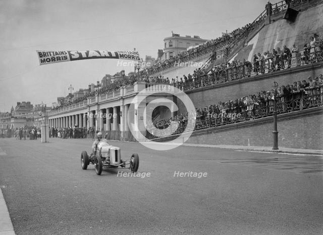 GN of Frazer-Nash leaving the starting line in the Brighton Speed Trials, 1938. Artist: Bill Brunell.