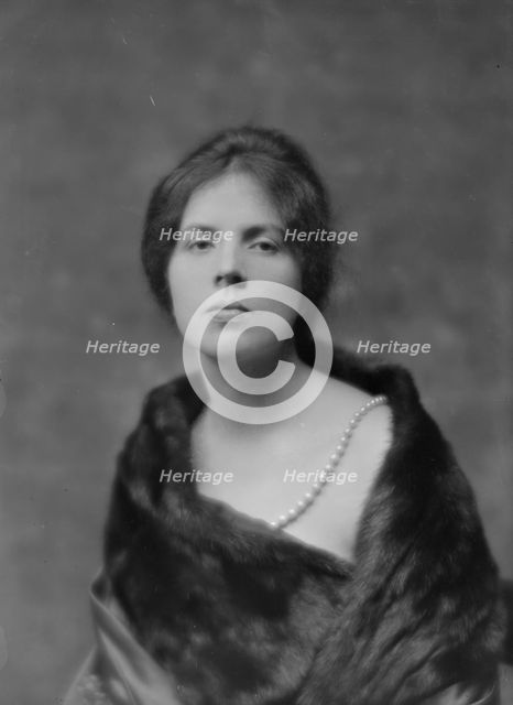 Gould, Jay, Mrs., portrait photograph, 1916 June 15. Creator: Arnold Genthe.