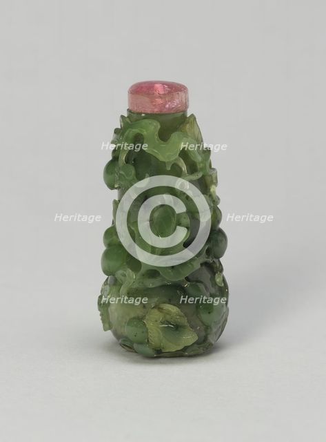 Gourd-Shaped Snuff Bottle with a Butterfly, Trailing Tendrils, and Fruit..., Qing dynasty, 1750-1800 Creator: Unknown.