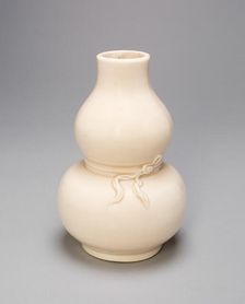 Gourd-Shaped Vase with Encircling and Twisted..., Ming dynasty or Qing dynasty, clate 17th/18th cent Creator: Unknown