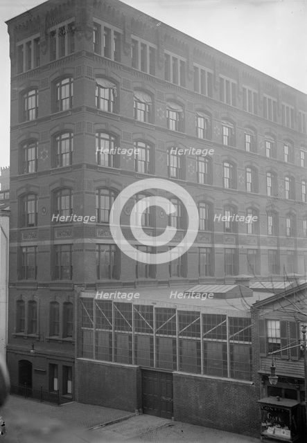 Government Printing office - Views, 1912. Creator: Harris & Ewing.