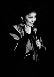 Gogi Grant, Pizza on the Park, London, Dec 1993. Artist: Brian O'Connor