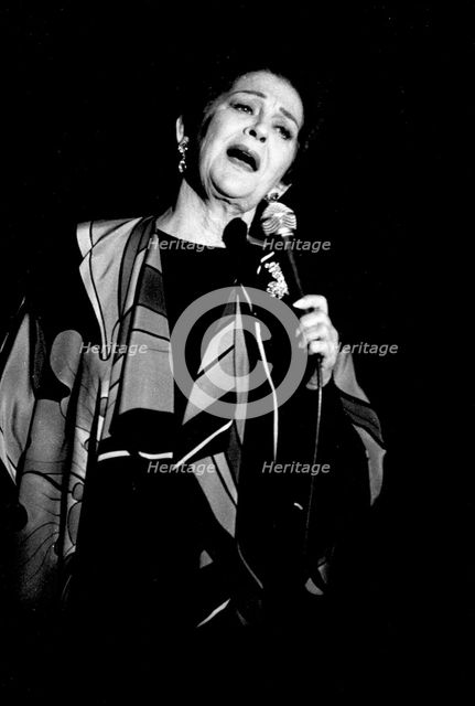 Gogi Grant, Pizza on the Park, London, Dec 1993. Artist: Brian O'Connor.
