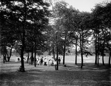 Going to band concert, Lincoln Park, Chicago, Ill., c1907. Creator: Unknown