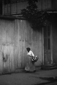 Going to market, New Orleans, between 1920 and 1926. Creator: Arnold Genthe