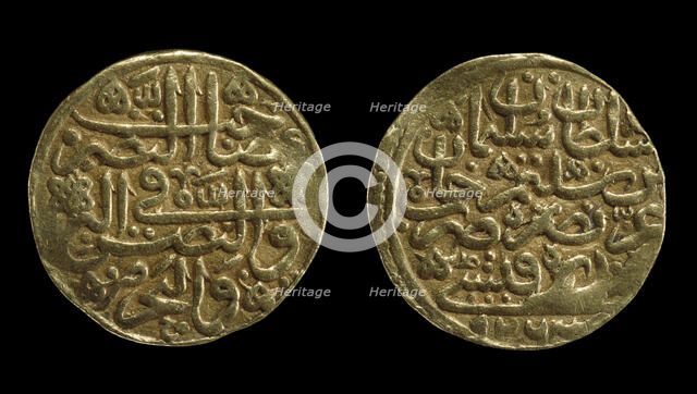 Gold ashrafi coin of Süleyman the Magnificent, 1520. Creator: Numismatic, Oriental coins  .