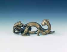 Gold encrusted and gilt bronze brush rest, Qianlong period, Qing dynasty, China, 1736-1795