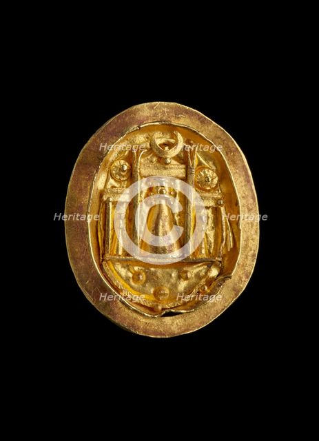 Gold finger ring with setting showing the shrine of Aphrodite at Paphos, c50BC-330AD. Artist: Unknown.