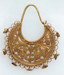 Gold Half Moon-Shaped Earring with Peacocks, Byzantine, late 6th-7th century. Creator: Unknown