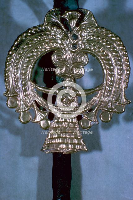 Gold head of a Mycenaean silver pin, 16th century. Artist: Unknown