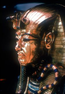 Gold mask of Tutankhamun on the second coffin