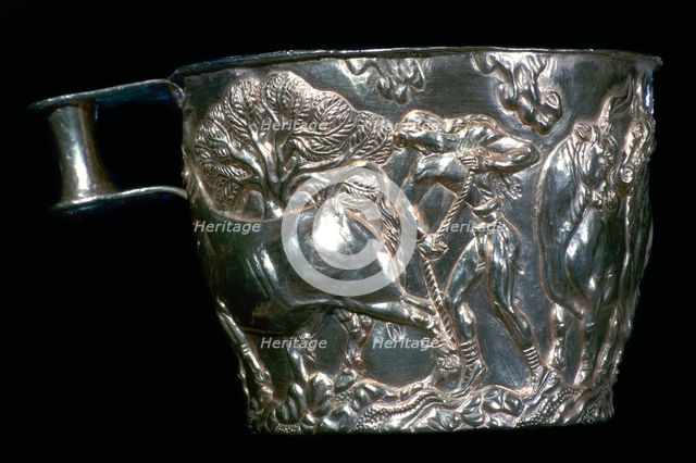 Gold Mycenaean cup, 15th century. Artist: Unknown