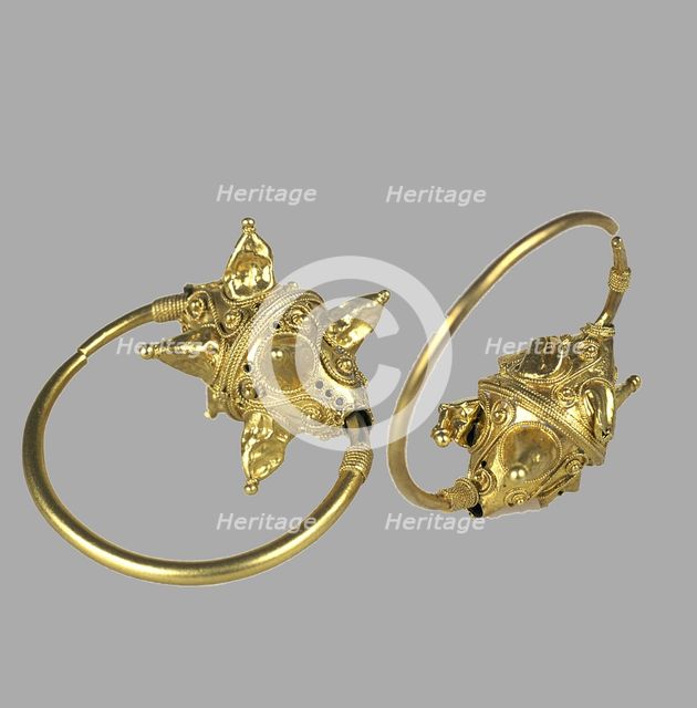 Gold pendant (Kolt), 11th-12th century. Artist: Ancient Russian Art  