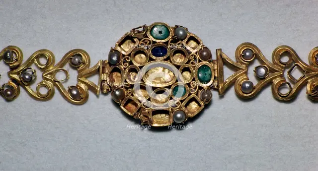Gold Roman bracelet set with sapphires, emeralds, and pearls, 3rd century. Artist: Unknown