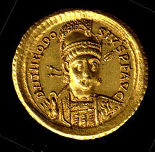 Gold Solidus of Theodosius II (408-50), Byzantine, 408-450. Creator: Unknown