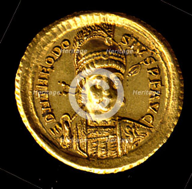 Gold Solidus of Theodosius II (408-50), Byzantine, 408-450. Creator: Unknown.