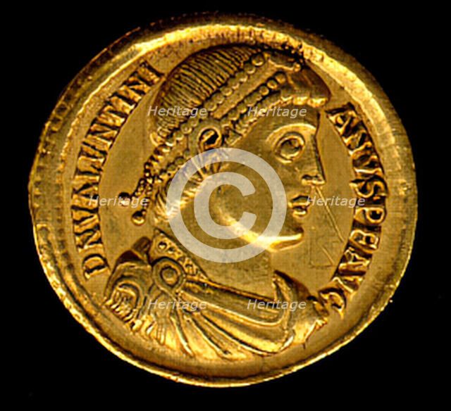 Gold Solidus of Valentinian I (364-75), Byzantine, 364-375. Creator: Unknown.