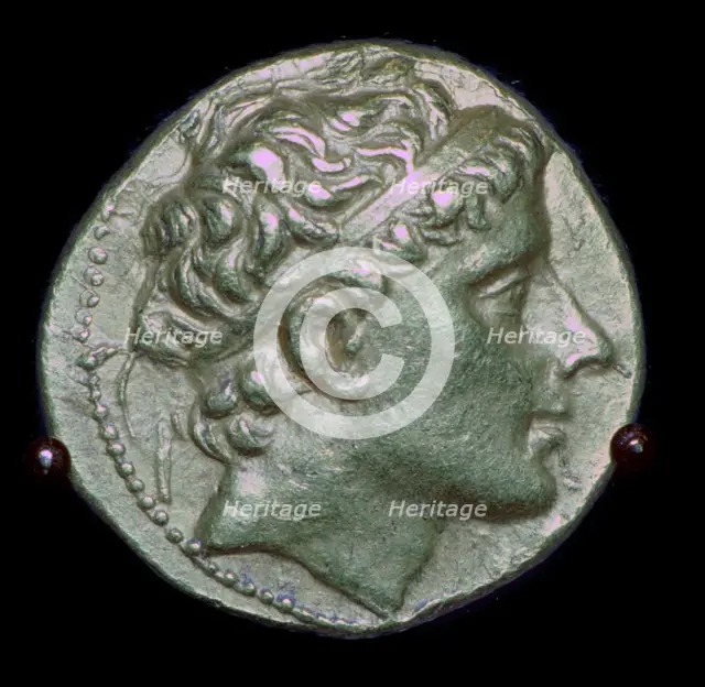 Gold stater of Antiochus Theos II, 3rd century BC. Artist: Unknown