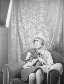 Goldbeck, Walter, Mrs., with dog, portrait photograph, 1926 Oct. 18. Creator: Arnold Genthe