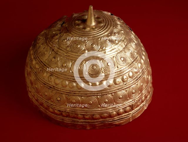 Golden helmet of a Celtic warrior, from Rianxo, part of the Castro culture.