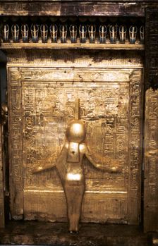 Golden sarcophagus of the Egyptian Pharoah Tutenkhamen, c1325 BC