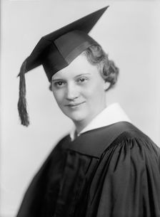 Goodall, Doris - Portrait, 1938. Creator: Harris & Ewing